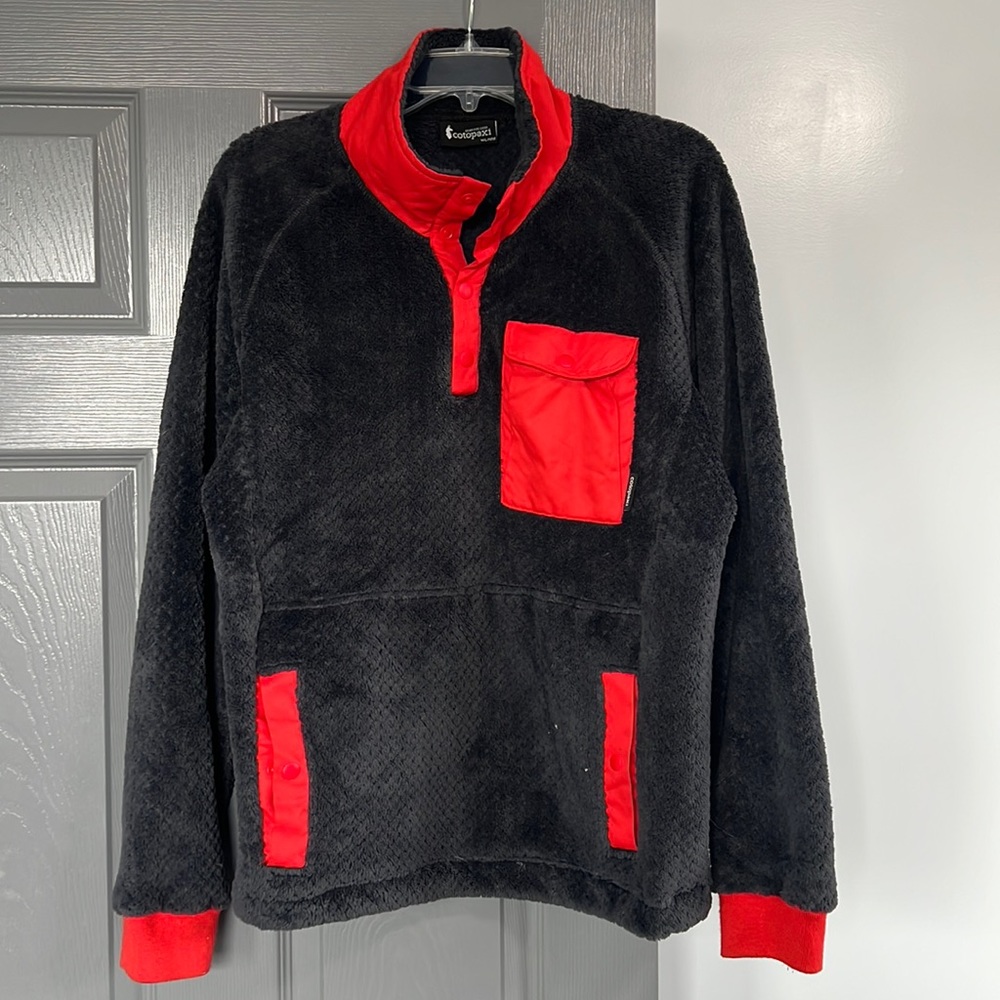 Women’s Cotopaxi sweater